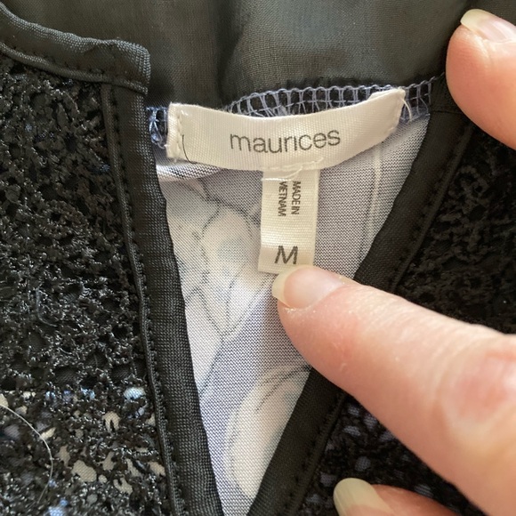 Maurices Women's Medium Tank Top Floral Purple Crochet Sheer Shoulder - Picture 2 of 7